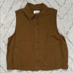 Lou & Grey Sleeveless Button-Down